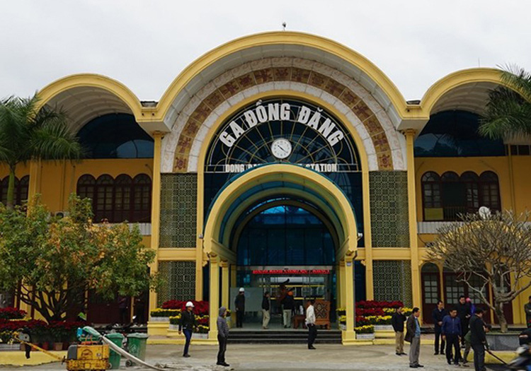 56 chuyên gia Trung Quốc đi thẳng từ Lạng Sơn về Quảng Ngãi bằng tàu hỏa - Ảnh 2. 56 chuyên gia Trung Quốc đi thẳng từ Lạng Sơn về Quảng Ngãi bằng tàu hỏa - Ảnh 2.
