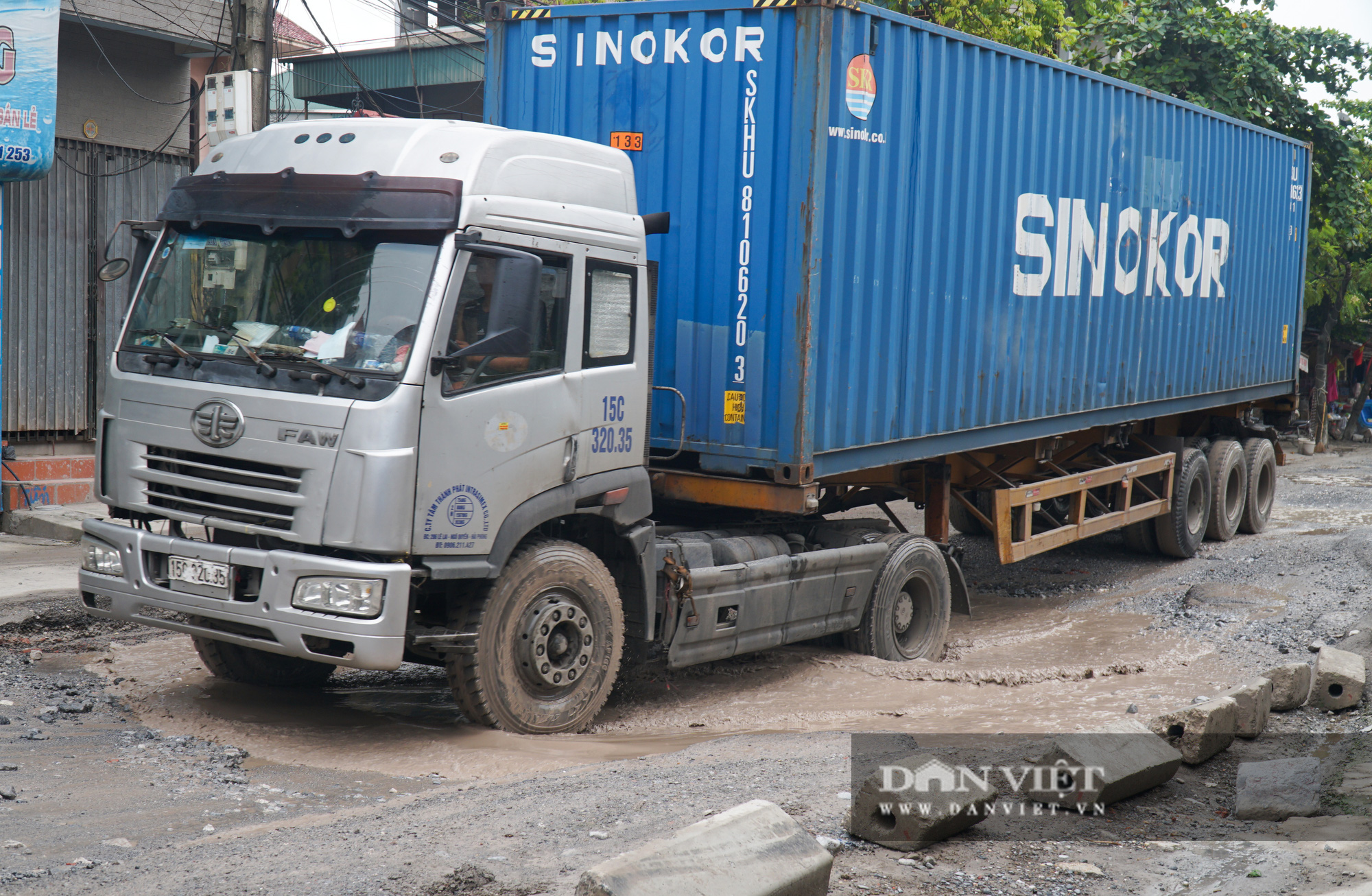 Tuyến đường đau khổ 10 năm &quot;đẻ&quot; ra hàng trăm ổ voi tử thần - Ảnh 8.