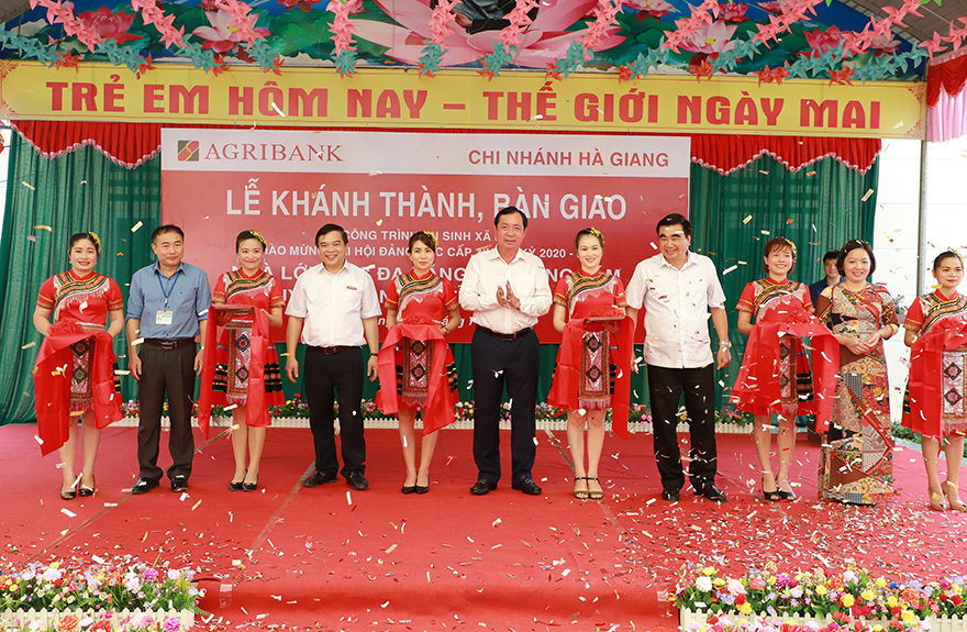 Khánh thành nhiều công trình chào mừng Đại hội Đảng bộ Agribank lần thứ X, nhiệm kỳ 2020 - 2025 - Ảnh 1. Khánh thành nhiều công trình chào mừng Đại hội Đảng bộ Agribank lần thứ X, nhiệm kỳ 2020 - 2025 - Ảnh 1.