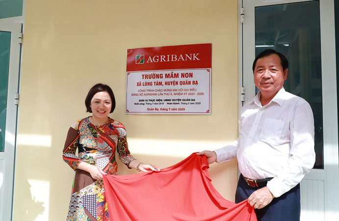 Khánh thành nhiều công trình chào mừng Đại hội Đảng bộ Agribank lần thứ X, nhiệm kỳ 2020 - 2025 - Ảnh 2. Khánh thành nhiều công trình chào mừng Đại hội Đảng bộ Agribank lần thứ X, nhiệm kỳ 2020 - 2025 - Ảnh 2.