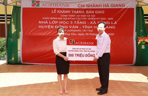 Khánh thành nhiều công trình chào mừng Đại hội Đảng bộ Agribank lần thứ X, nhiệm kỳ 2020 - 2025 - Ảnh 4. Khánh thành nhiều công trình chào mừng Đại hội Đảng bộ Agribank lần thứ X, nhiệm kỳ 2020 - 2025 - Ảnh 4.