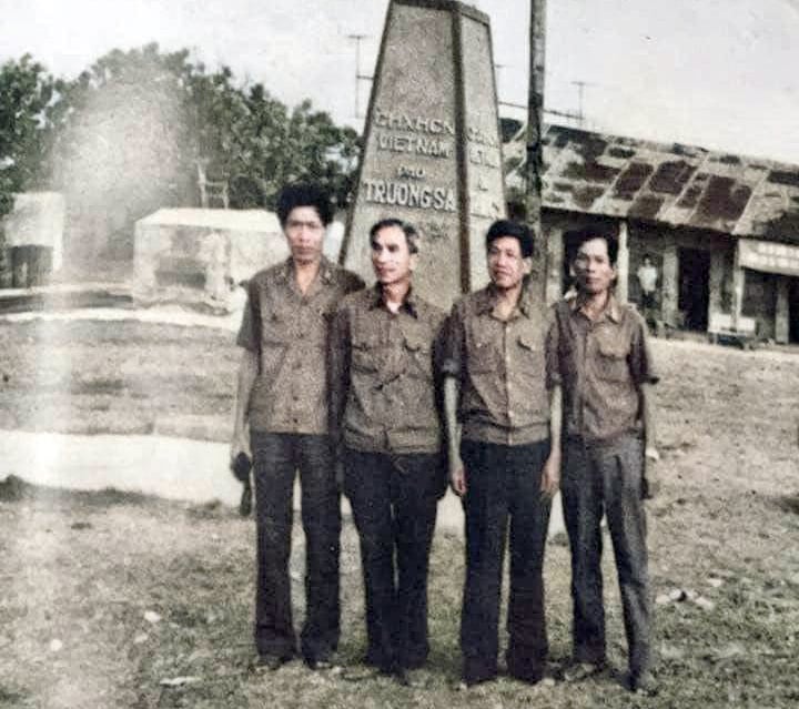 Ấn tượng đặc biệt trong chuyến thăm Trường Sa với Tướng Lê Khả Phiêu - Ảnh 1.