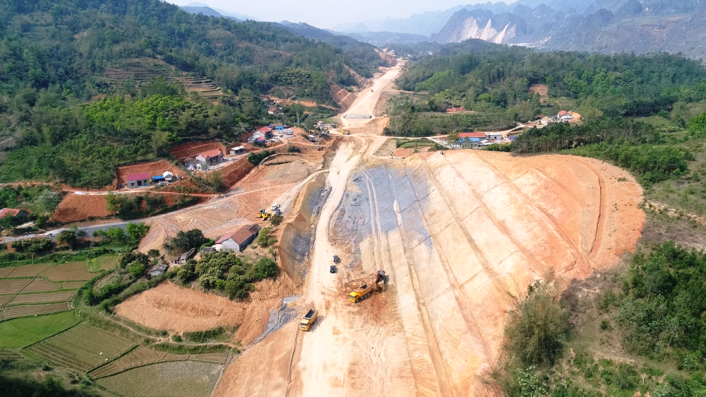 Lạng Sơn: Tập trung gỡ khó về mặt bằng cho 9 dự án triển khai trên địa bàn tỉnh - Ảnh 1.