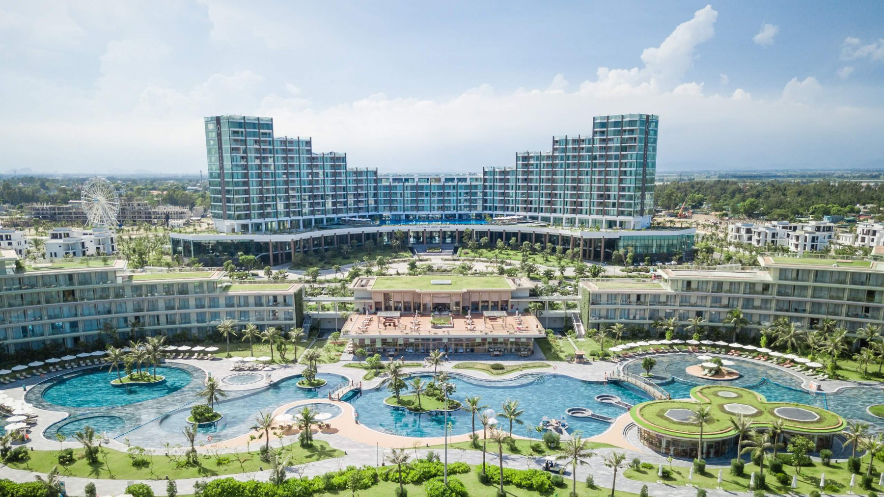 FLC 'chạy nước rút' khởi công 3 dự án du lịch tại Quảng Trị trong tháng 10/2020 - Ảnh 1. FLC 'chạy nước rút' khởi công 3 dự án du lịch tại Quảng Trị trong tháng 10/2020 - Ảnh 1.
