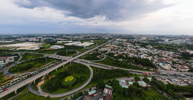 Thị trường bất động sản 3 miền thoát cảnh &quot;ngủ đông&quot;, nên đầu tư vào đâu? - Ảnh 3.