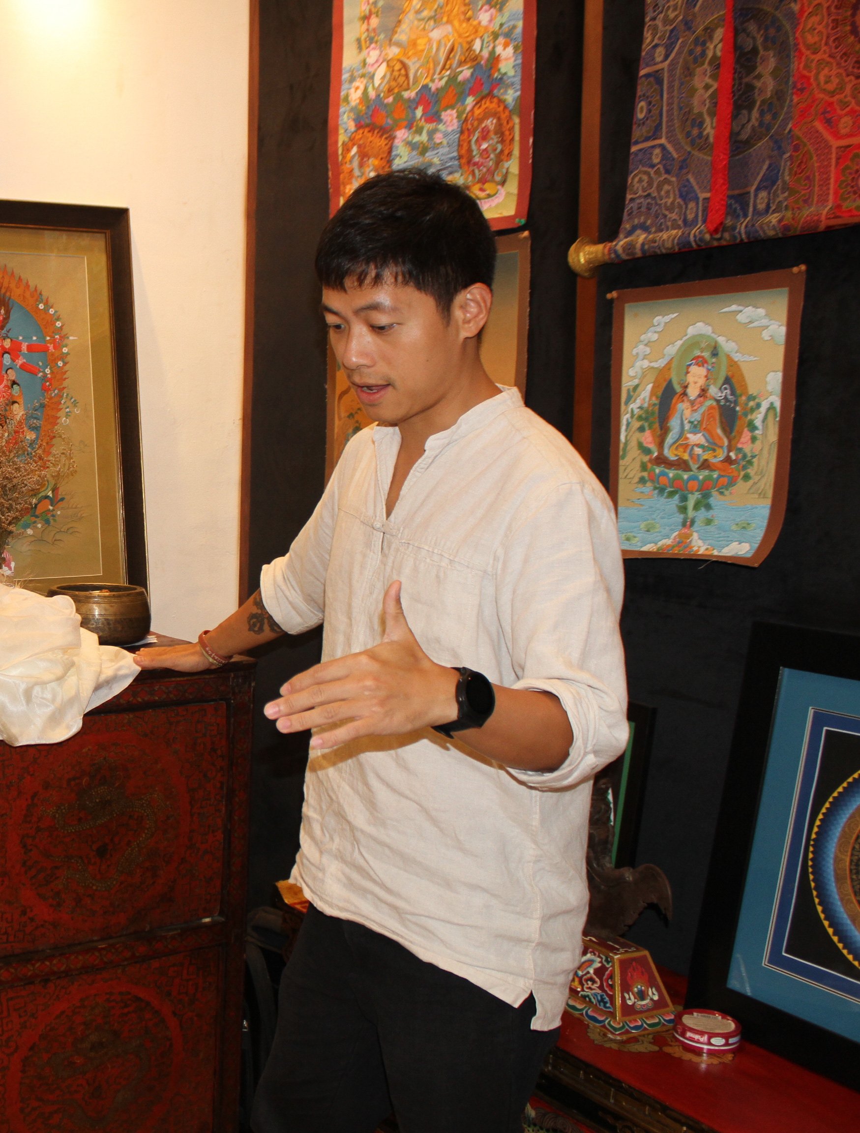 Nguyễn Mạnh Duy, chủ dự án "Ngôi nhà văn hoá Tây Tạng": "Xứ tuyết Himalaya dẫn tôi tìm thấy hạnh phúc"- Ảnh 10.