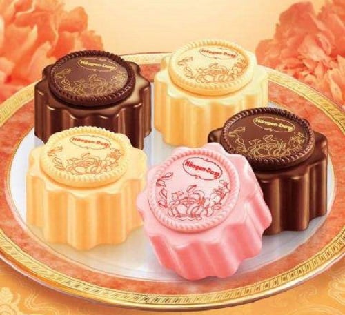 Chiêm ngưỡng bánh trung thu có giá 30 tỷ đồng - Ảnh 2. Chiêm ngưỡng bánh trung thu có giá 30 tỷ đồng - Ảnh 2.