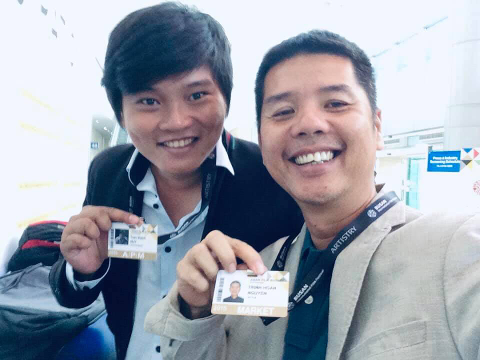 Mới 2 ngày công chiếu &quot;Ròm&quot; đạt mốc 250.000 vé đạo diễn tức tốc gửi lời cảm ơn đến các nhà đầu tư thiên thần - Ảnh 1.
