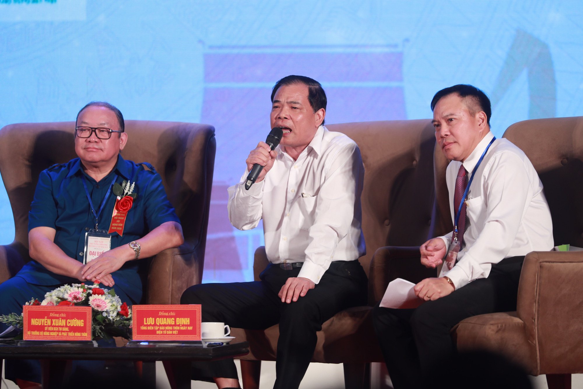 Thủ tướng yêu cầu điều tra, truy tố những tổ chức, cá nhân sản xuất phân bón giả - Ảnh 2.