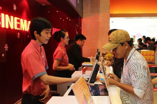 TP.HCM: Hơn 27 tỷ đồng hỗ trợ nhân viên bến xe, phòng tập gym, rạp chiếu phim… mất việc vì dịch Covid-19 - Ảnh 1.