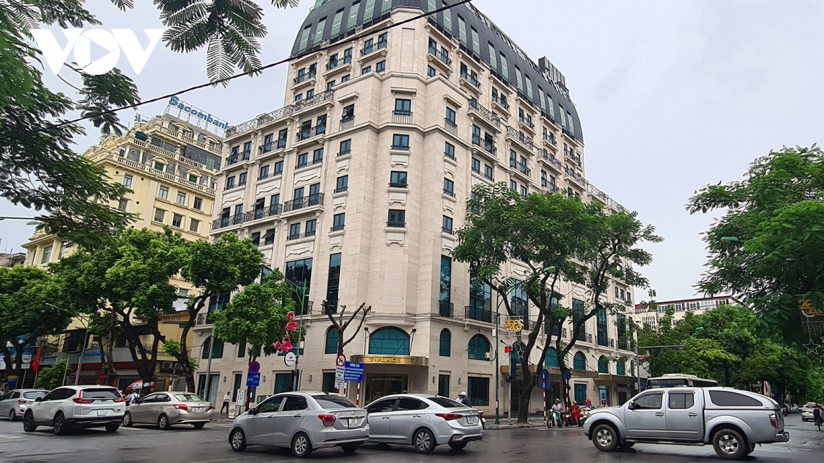 Vi phạm xây dựng “siêu” chung cư 30 Lý Thường Kiệt được hợp thức hóa - Ảnh 1. Vi phạm xây dựng “siêu” chung cư 30 Lý Thường Kiệt được hợp thức hóa - Ảnh 1.