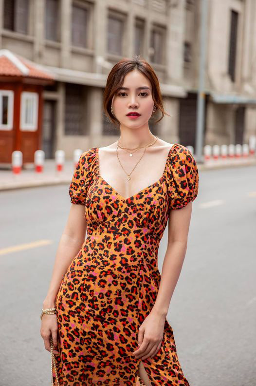 Loạt mỹ nhân Việt khoe hình ảnh nóng bỏng chào đón năm mới 2021 - Ảnh 7.