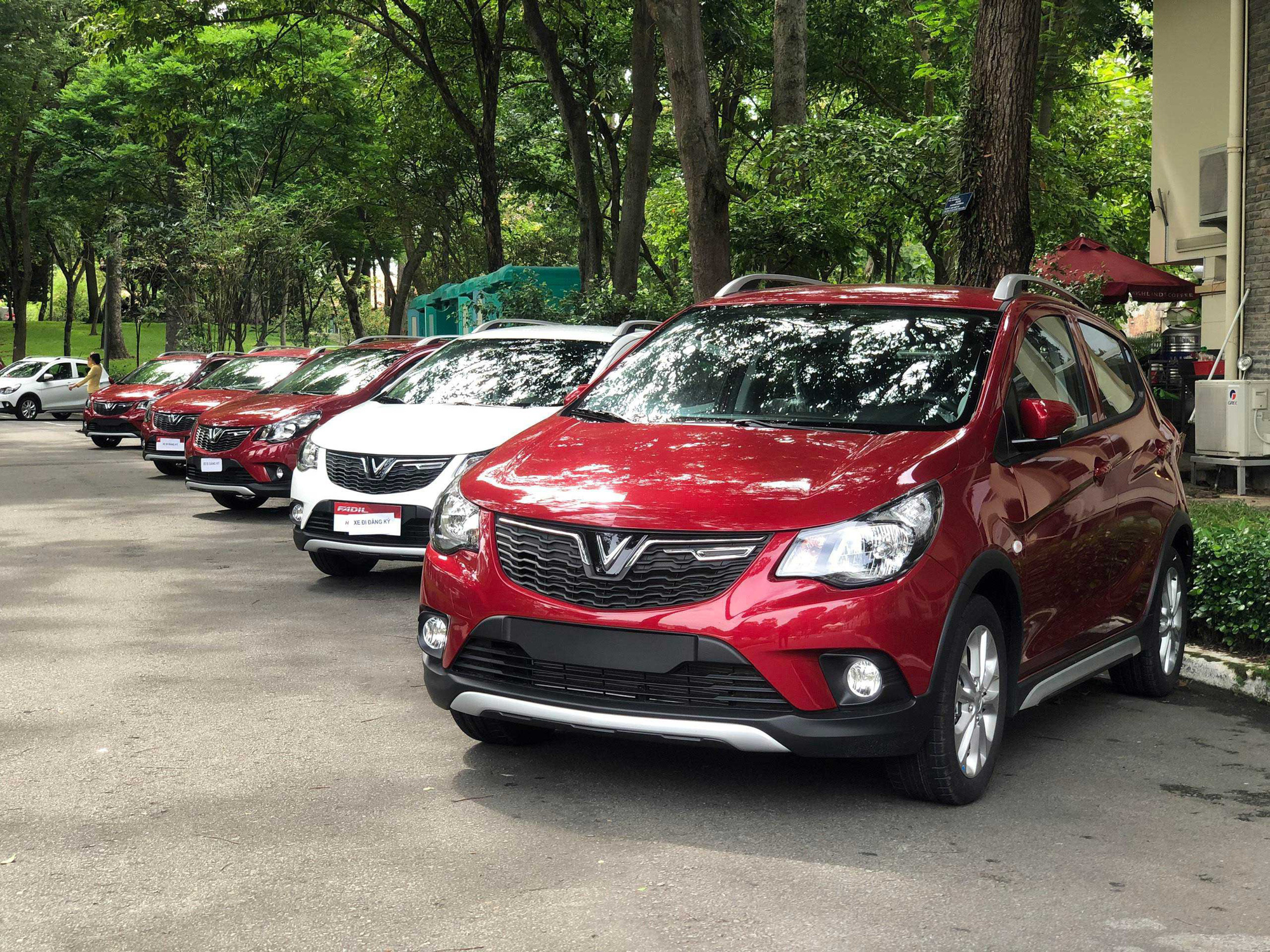 Những mẫu xe có giá lăn bánh dưới 500 triệu khi hết giảm phí trước bạ - Ảnh 8. Những mẫu xe có giá lăn bánh dưới 500 triệu khi hết giảm phí trước bạ - Ảnh 8.