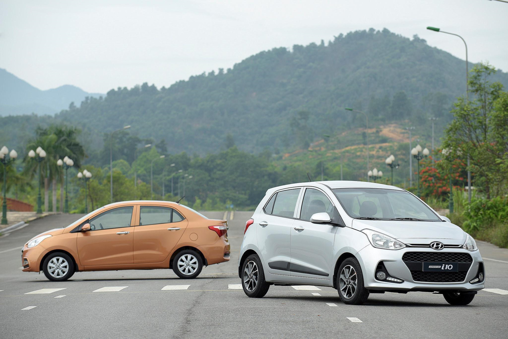 Những mẫu xe có giá lăn bánh dưới 500 triệu khi hết giảm phí trước bạ - Ảnh 2. Những mẫu xe có giá lăn bánh dưới 500 triệu khi hết giảm phí trước bạ - Ảnh 2.