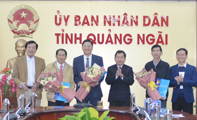 Quảng Ngãi: Điều động và bổ nhiệm nhiều lãnh đạo sở   - Ảnh 2.