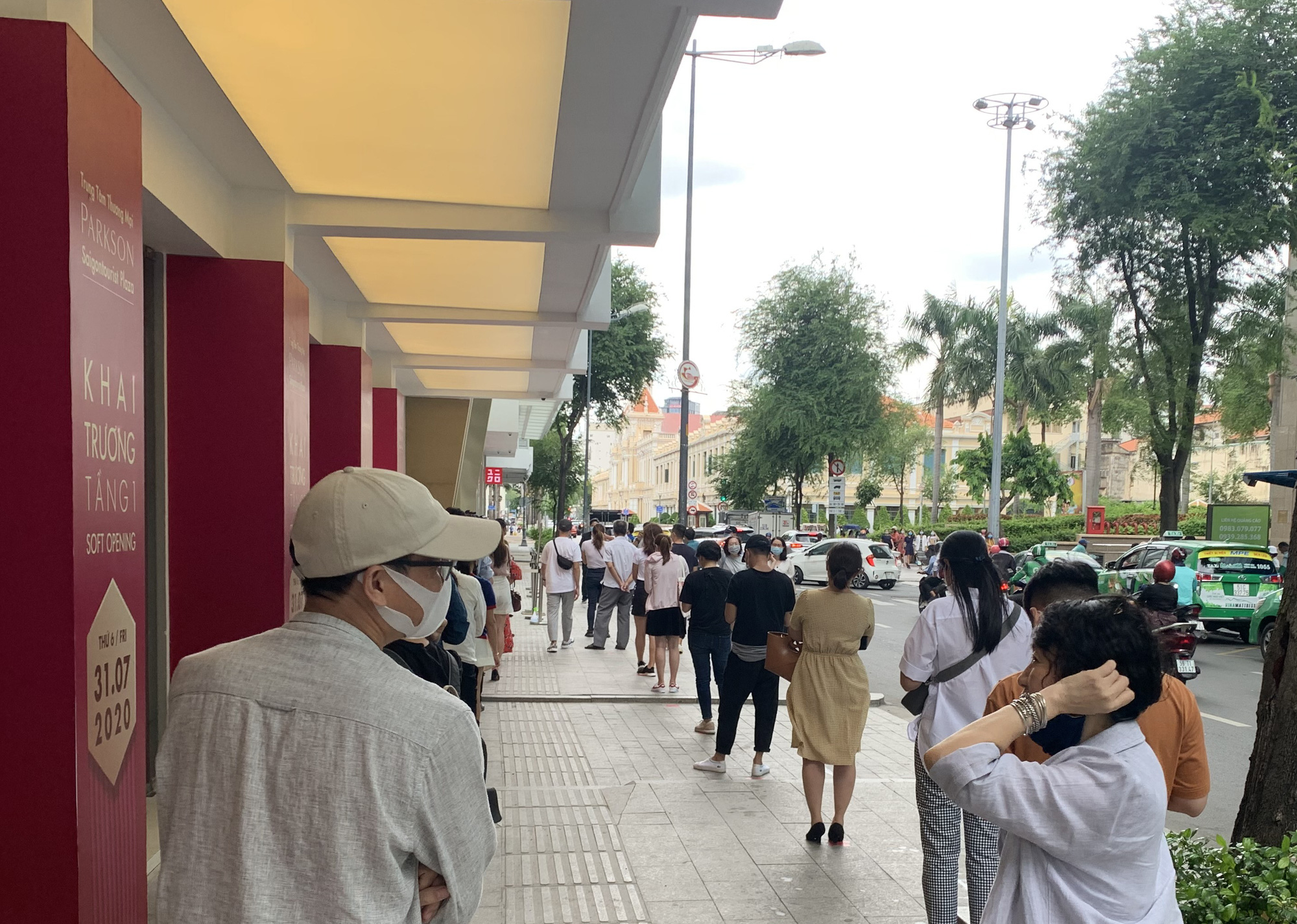 Xây dựng TP HCM thành trung tâm mua sắm của khu vực - Ảnh 1. Xây dựng TP HCM thành trung tâm mua sắm của khu vực - Ảnh 1.