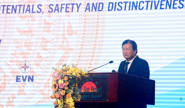 Quảng Bình tìm người thợ giỏi để “viên kim cương màu xanh” tỏa sáng - Ảnh 2. Quảng Bình tìm người thợ giỏi để “viên kim cương màu xanh” tỏa sáng - Ảnh 2.