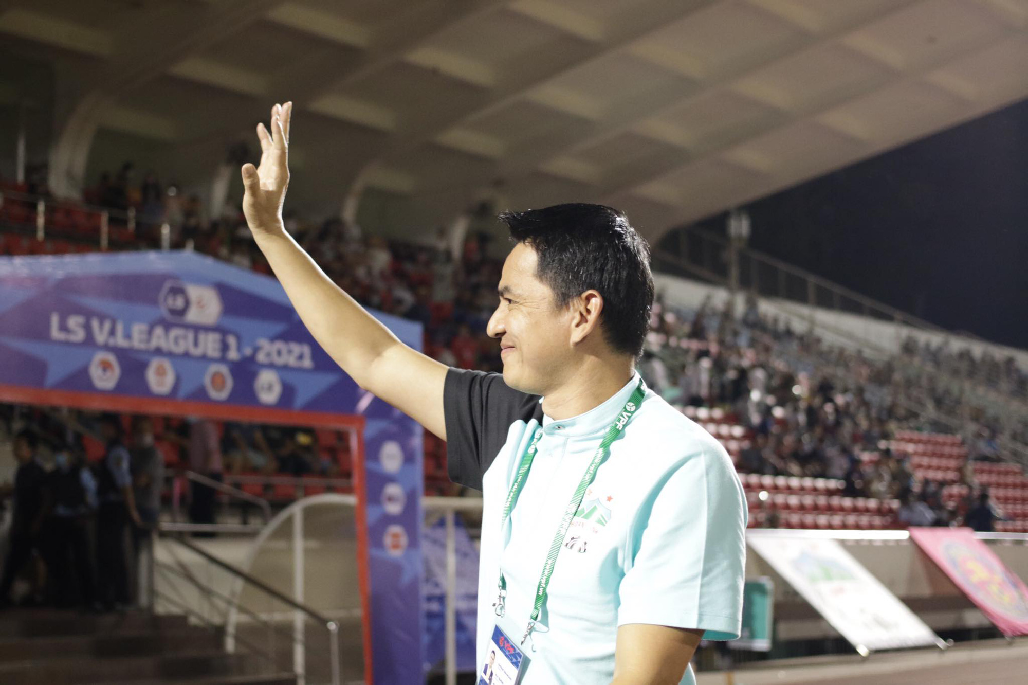 HLV Kiatisak cho rằng trận đấu với Sài Gòn FC đã qua. Điều HAGL muốn hướng tới là những cuộc đọ sức tiếp theo. Ảnh: 24h