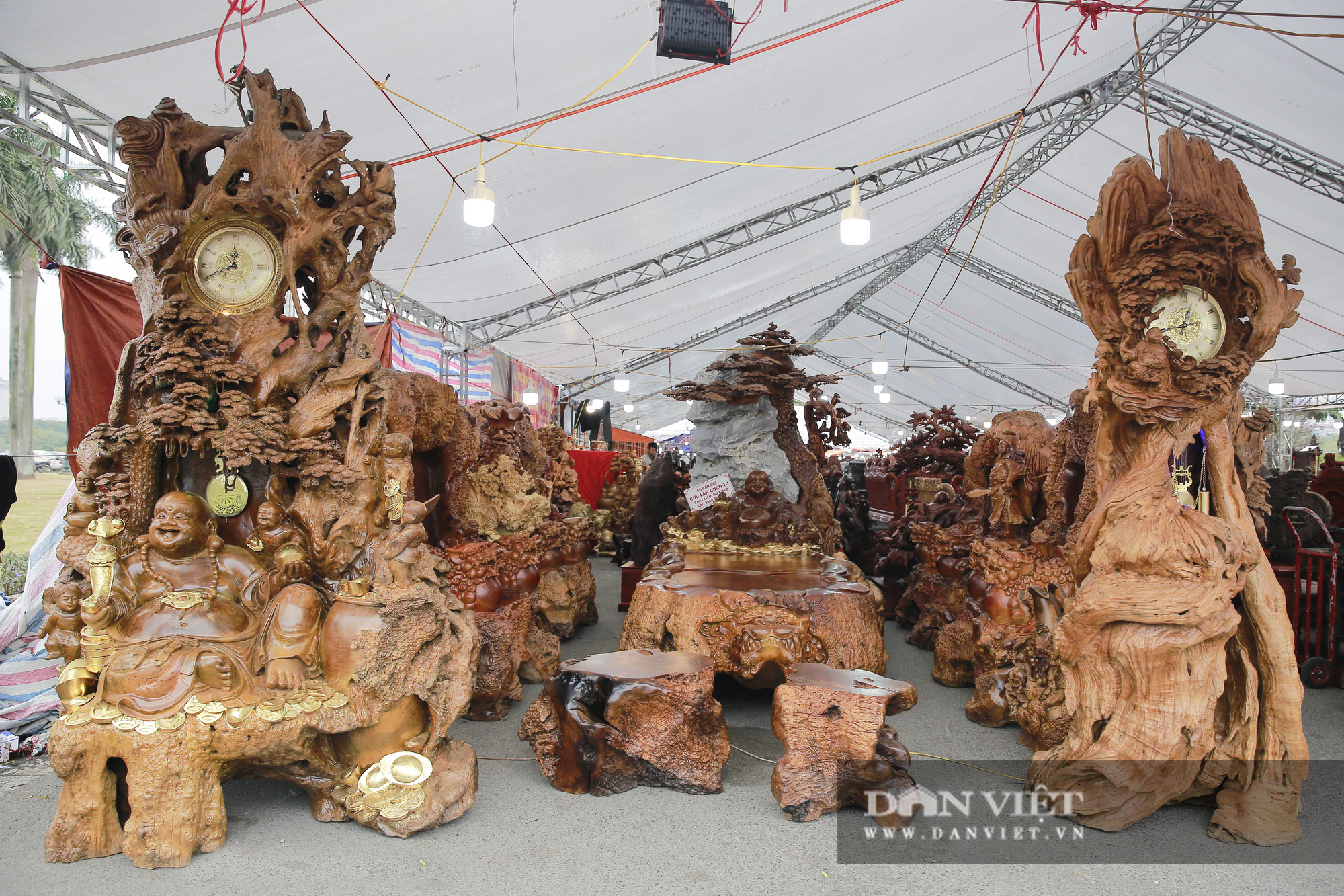 Cửu lân quần tụ