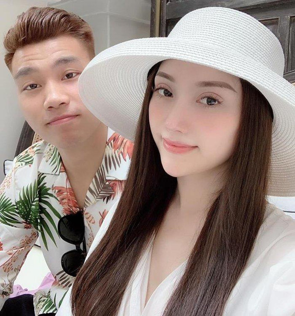 7 nàng WAGs Việt Nam xinh đẹp, kiếm tiền &quot;đỉnh&quot;: Có người kiếm 1 năm 100 tỷ - Ảnh 4.