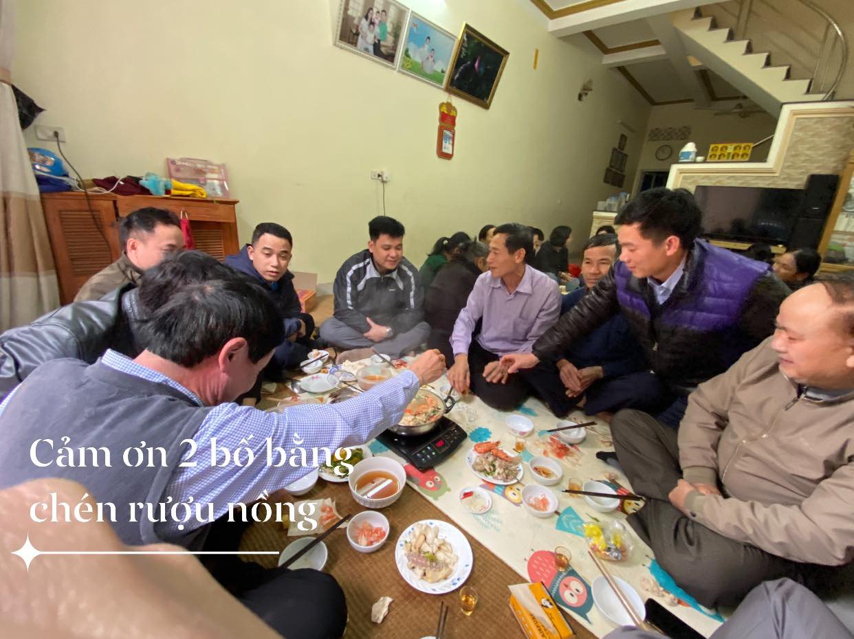 Xúc động hình ảnh cựu bác sĩ Hoàng Công Lương trở về từ trại giam đoàn tụ cùng gia đình - Ảnh 3.