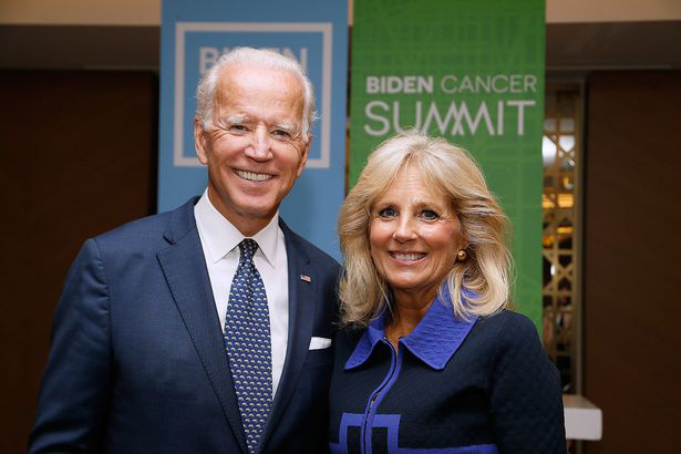 Biden: Từ &quot;người đàn ông nghèo nhất trong Quốc hội&quot; thành triệu phú  - Ảnh 2.