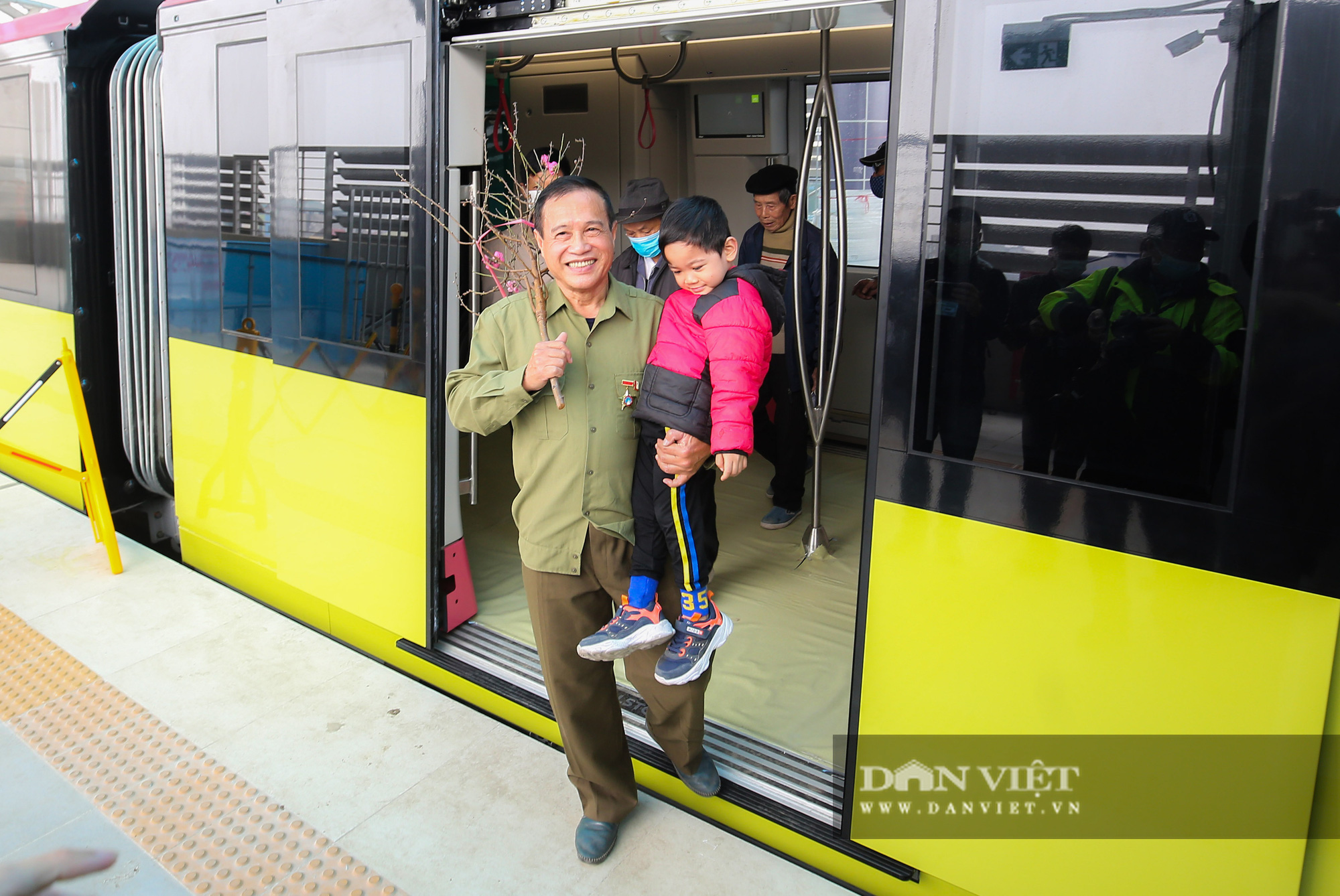 Khám phá bên trong trong toa tàu metro Nhổn - Ga Hà Nội  - Ảnh 14.