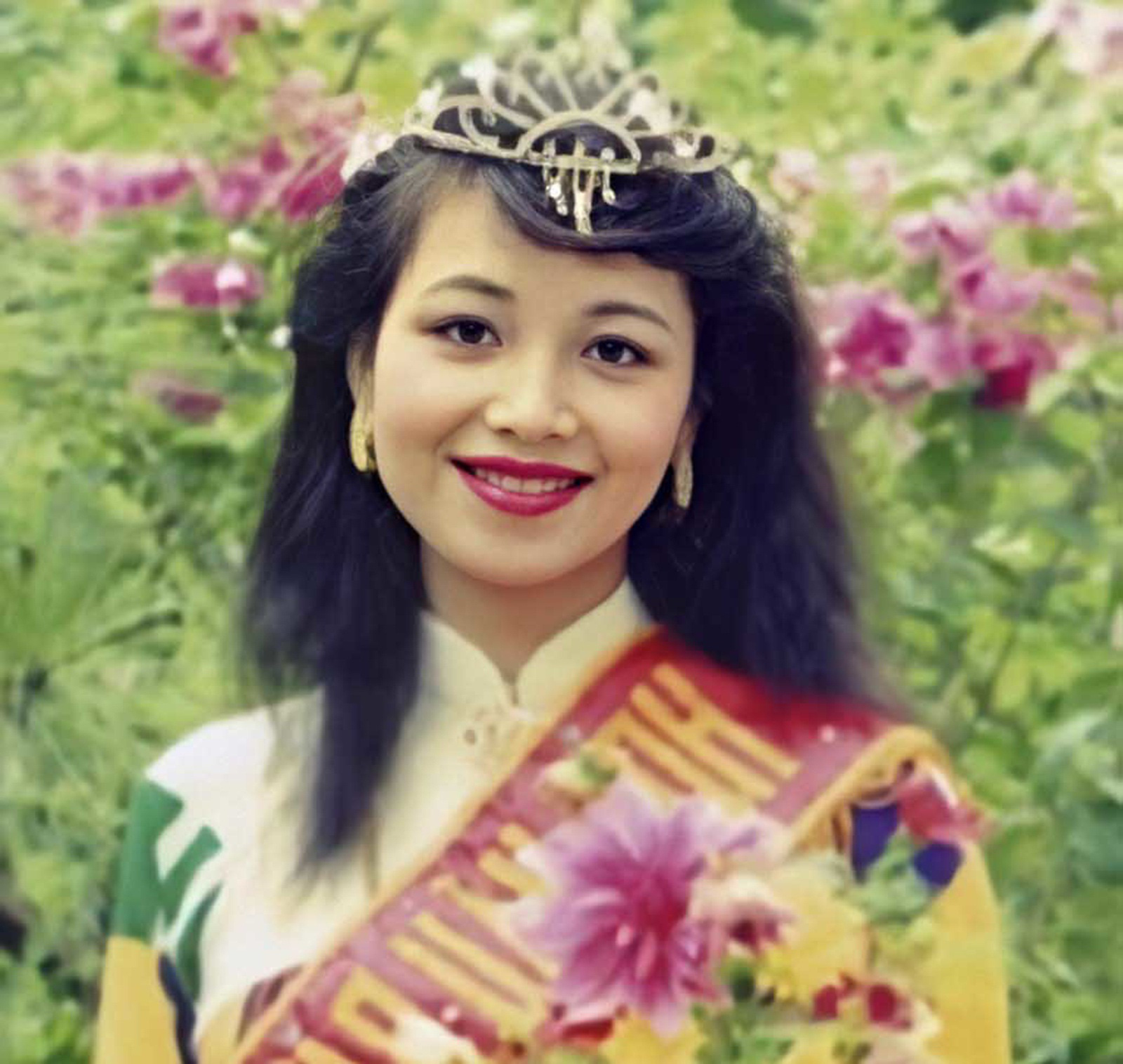 Những hoa hậu, á hậu lựa chọn du học - Ảnh 2.