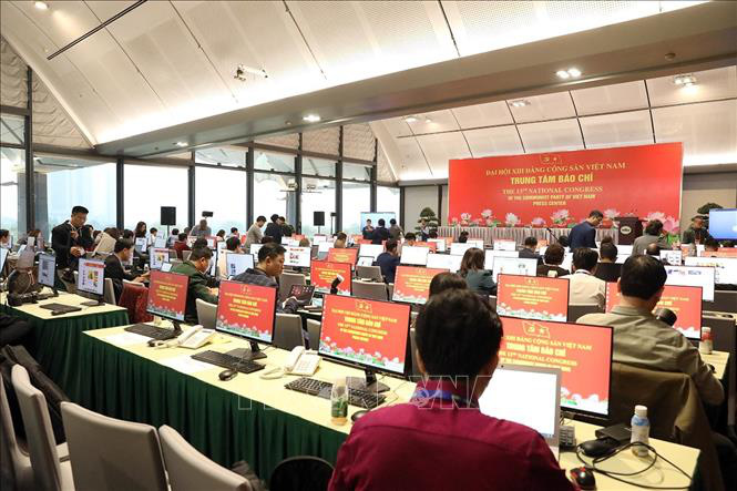 Gần 500 phóng viên, biên tập viên các cơ quan báo chí trực tiếp đưa tin Đại hội XIII của Đảng - Ảnh 6.