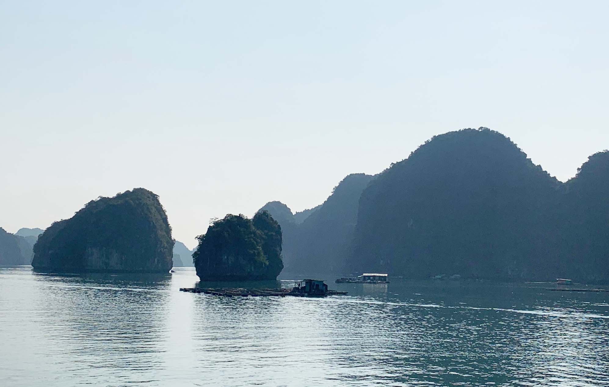 Tour du lịch Tết: Vịnh Lan Hạ, Cát Bà - “Thiên đường bị bỏ quên” - Ảnh 13.