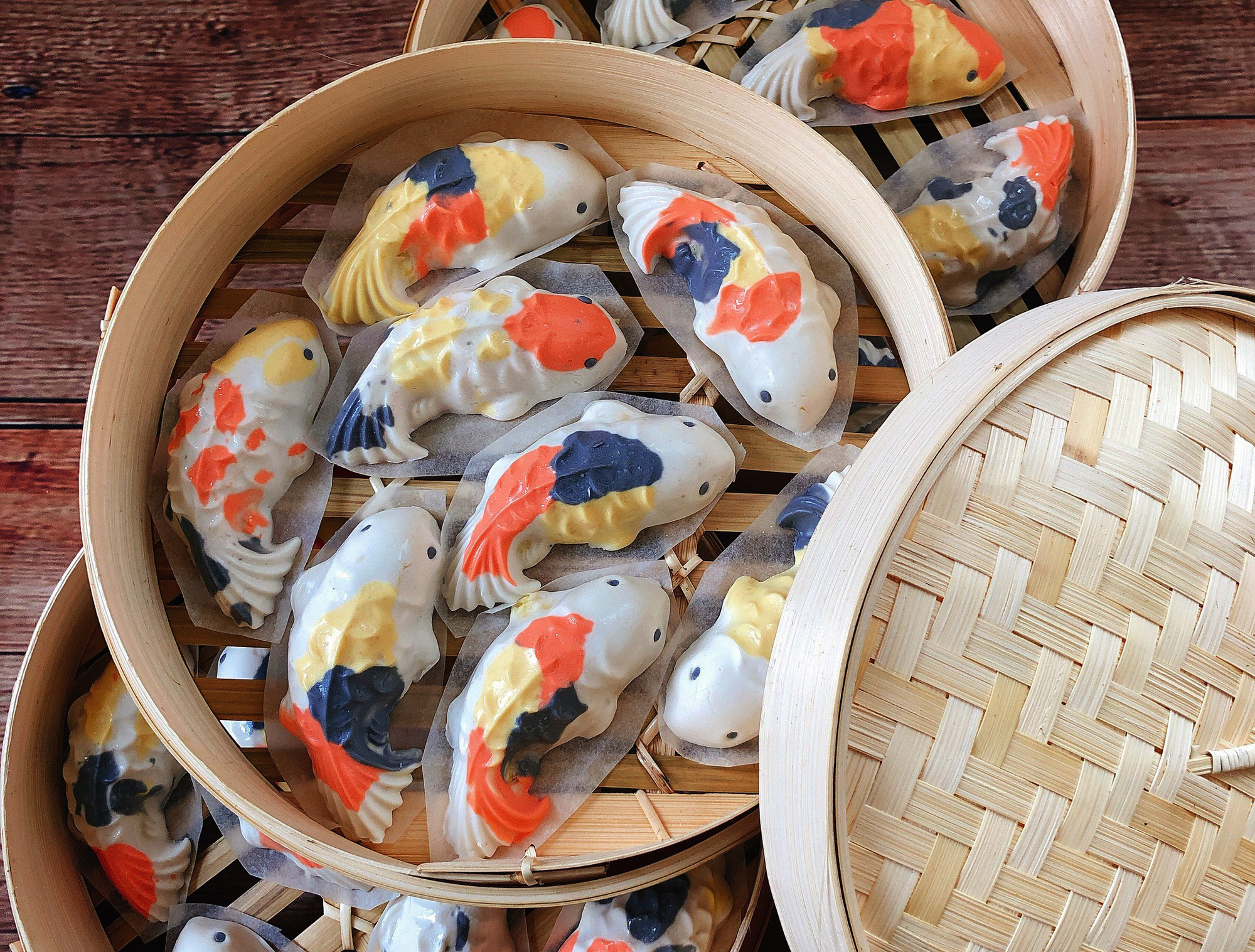 Tết ông Công ông Táo: Cá chép bánh trôi &quot;bơi&quot; tung tăng trong nước đường - Ảnh 2.