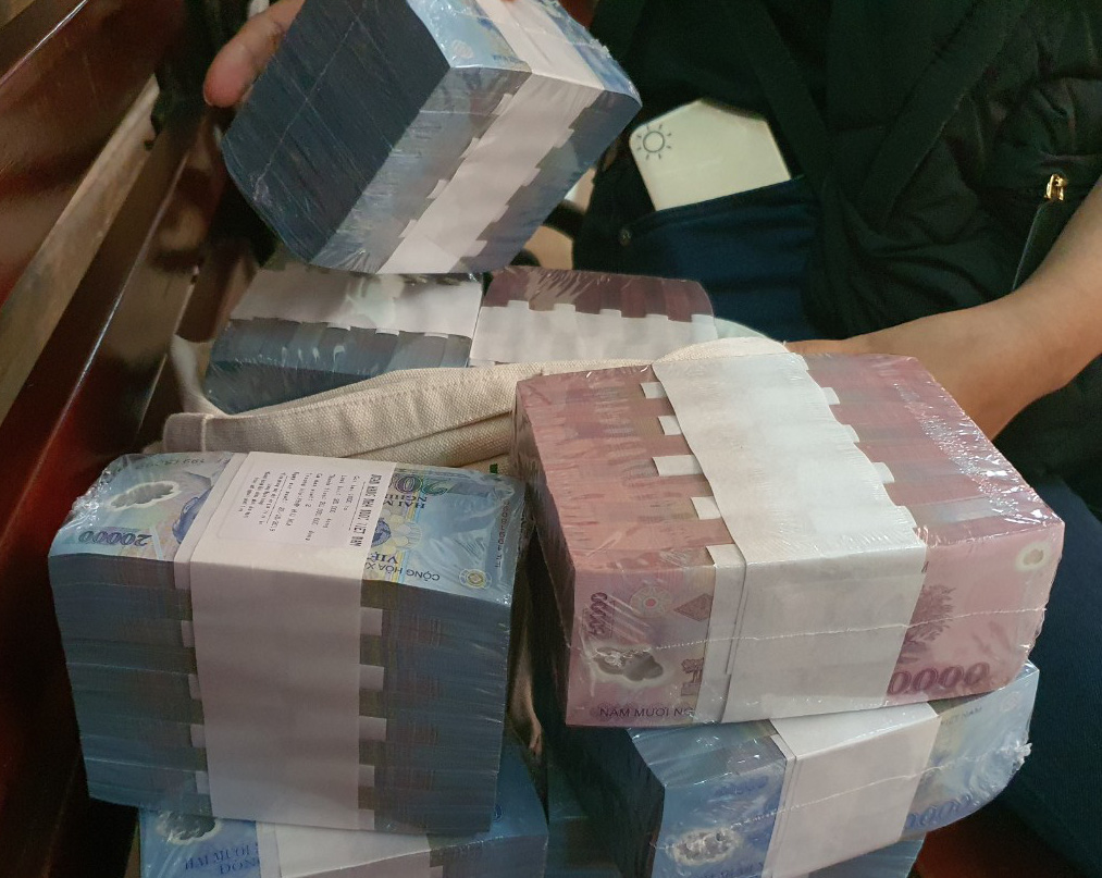 Sốc: Vay trực tuyến 3,5 triệu đồng, phải trả hơn 17,1 triệu đồng trong 90 ngày - Ảnh 2. Sốc: Vay trực tuyến 3,5 triệu đồng, phải trả hơn 17,1 triệu đồng trong 90 ngày - Ảnh 2.