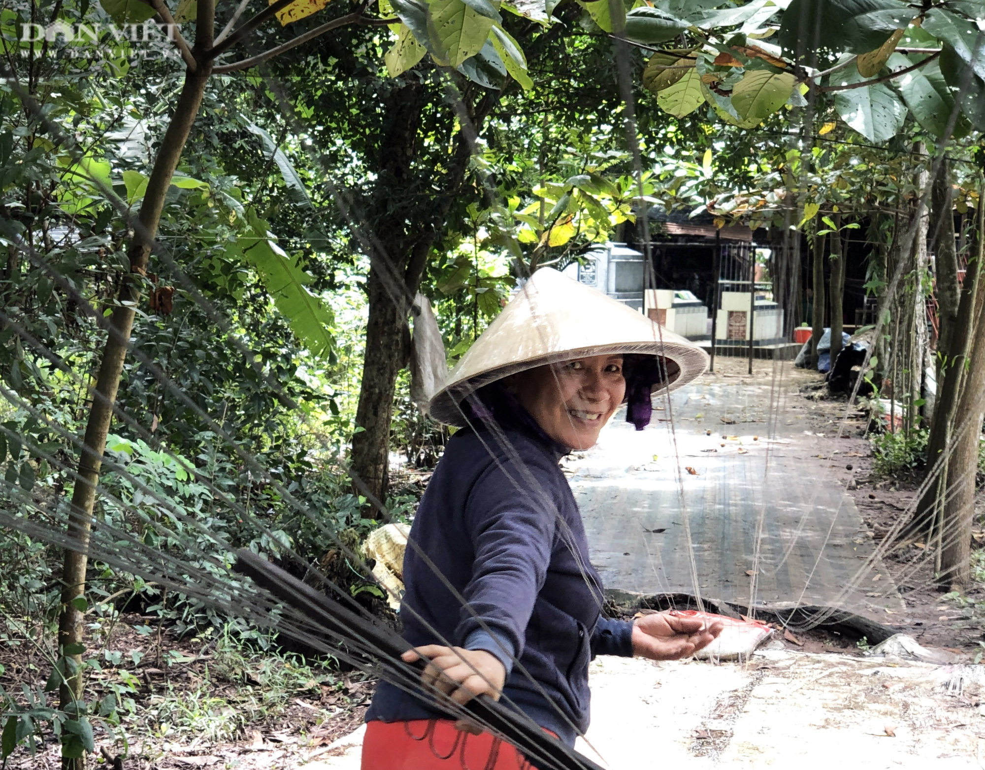 An Giang: Lạ lùng nghề truyền thống, mỗi ngày người làm đi bộ từ 10-15km - Ảnh 9.