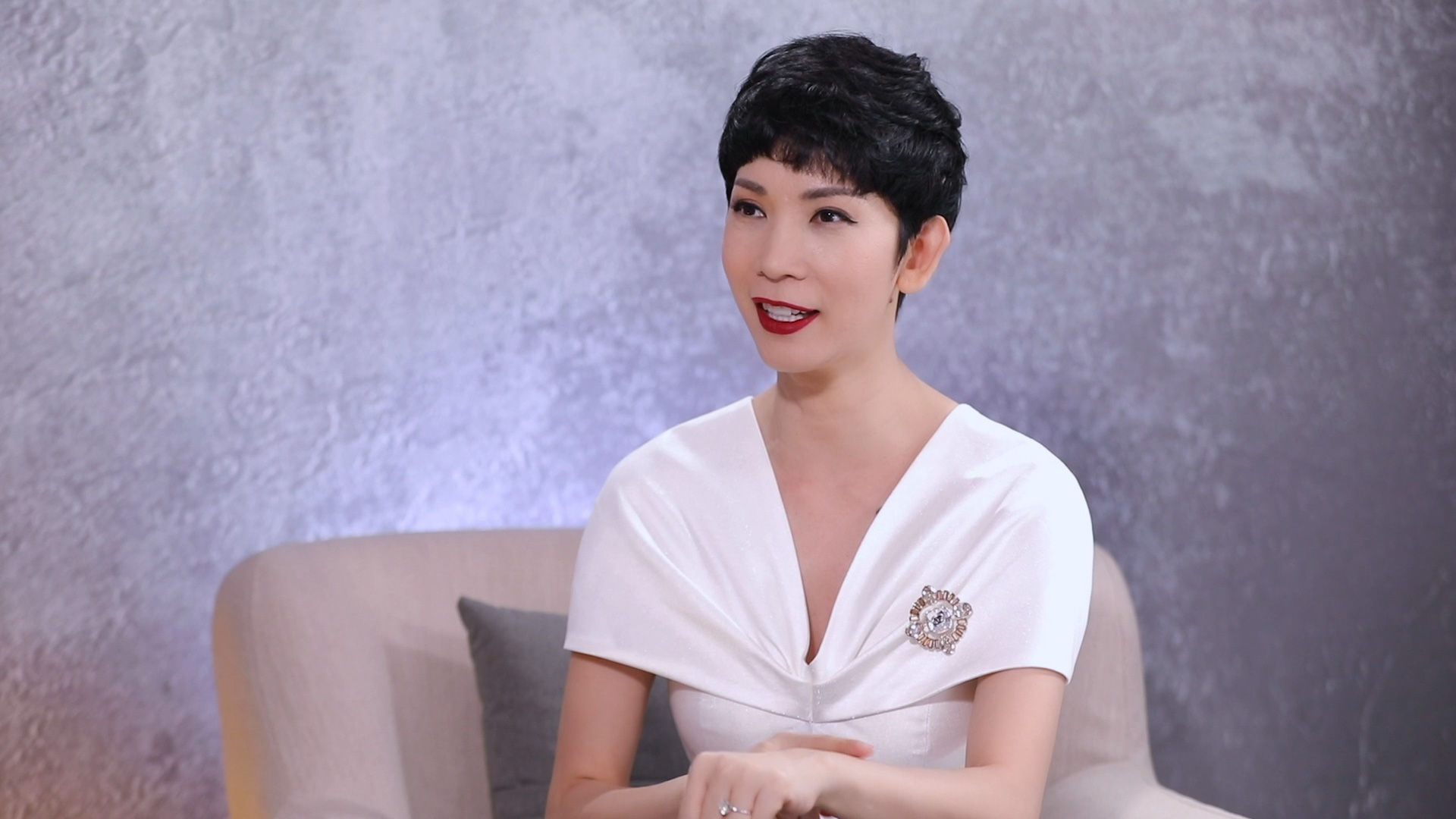 Dương Triệu Vũ: &quot;Anh Hoài Linh sinh ra lúc gia đình có xe hơi, còn tôi sinh ra phải ở chuồng heo&quot; - Ảnh 3.