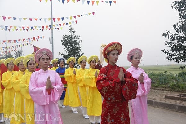 Phú Thọ: Dừng tổ chức các hoạt động phần Hội tại Lễ hội Đền Mẫu Âu Cơ - Ảnh 2.
