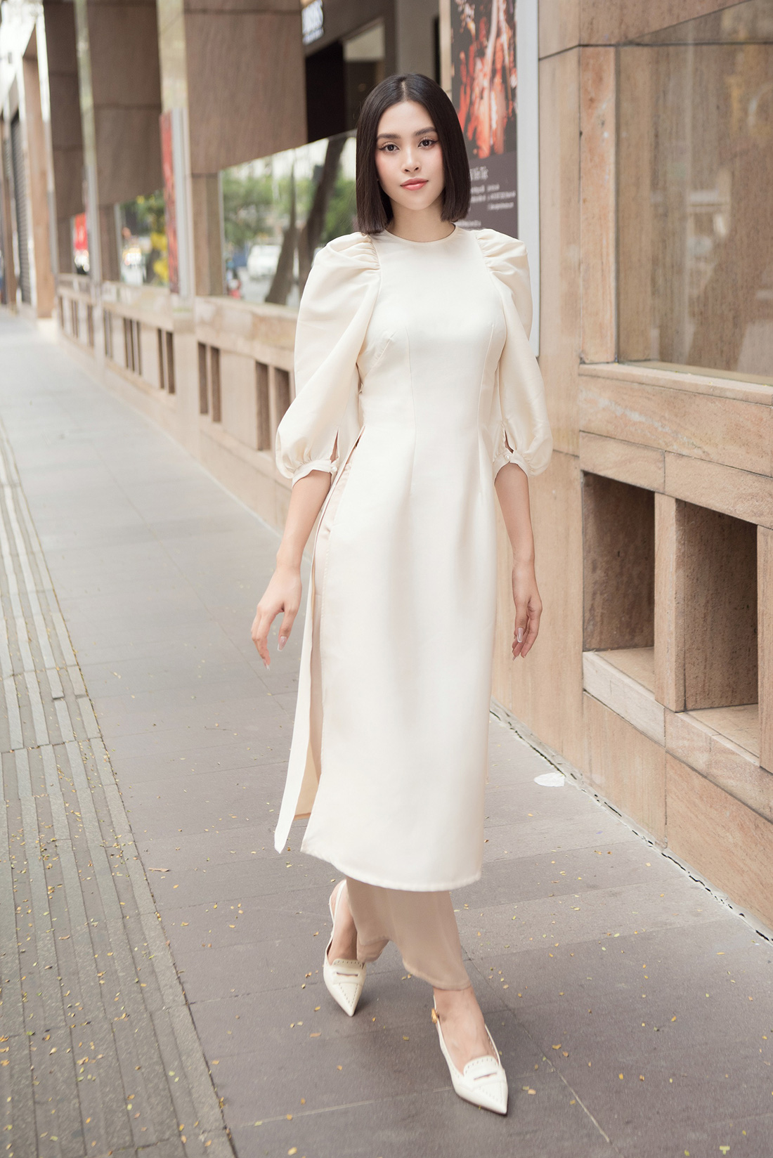 Đỗ Mỹ Linh, Trần Tiểu Vy gợi ý cách mặc áo dài Tết đẹp như hoa hậu - Ảnh 5.