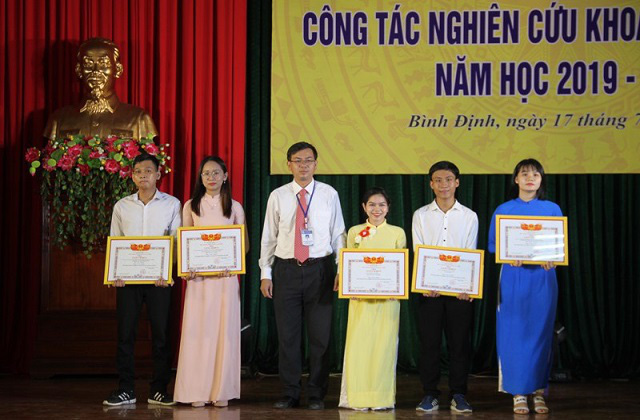 Thiết bị cảnh báo lũ của chàng sinh viên Trường ĐH Quy Nhơn - Ảnh 2.