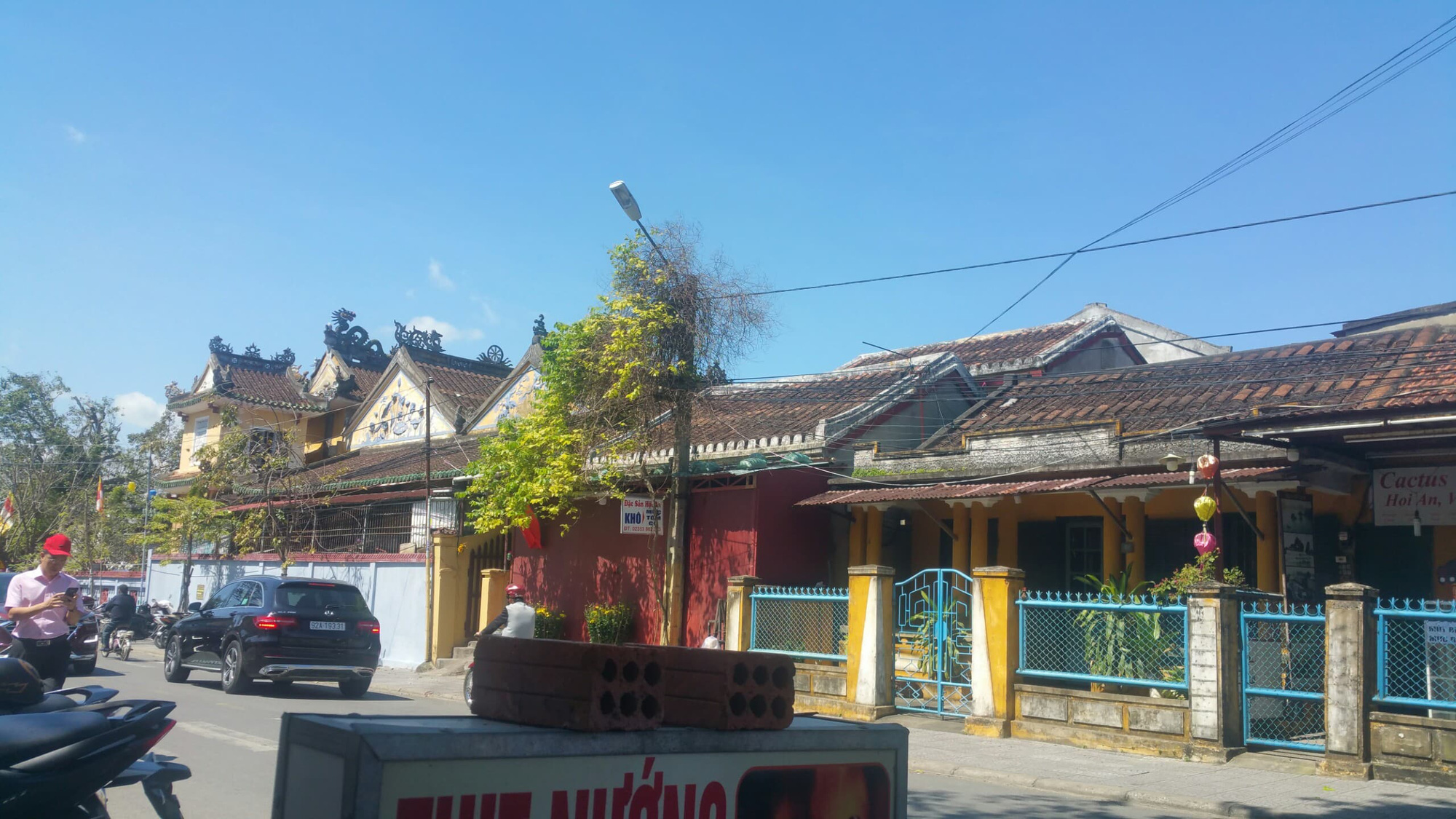 Bài dự thi &quot;Ăn Tết thời Covid&quot;: Tết vắng vẻ ở Hội An - Ảnh 3.