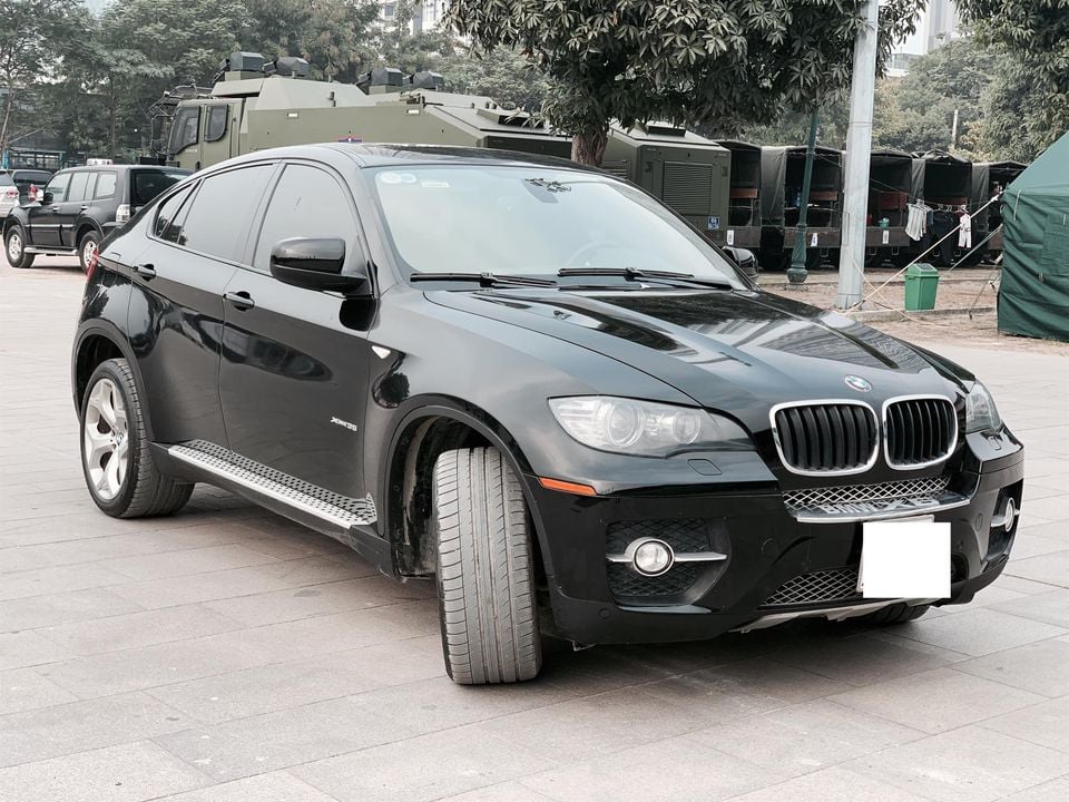 BMW X6 chạy 13 năm, người dùng công bố giá bán hấp dẫn - Ảnh 1.