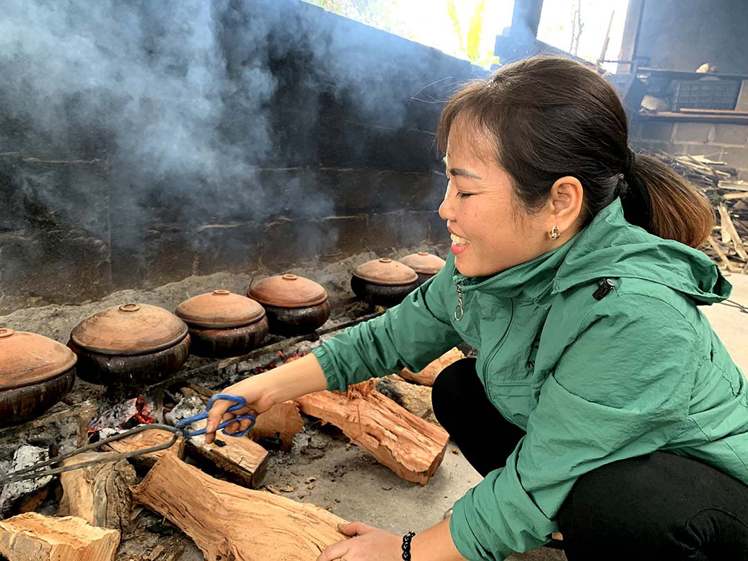 Làng Vũ Đại, nhờ nổi lửa từ sáng tới tối mà kiếm tiền bạc triệu dễ như bỡn - Ảnh 6.