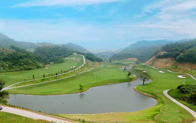 Hòa Bình: Chuyển 140 ha đất trồng rừng làm sân golf sai quy hoạch - Ảnh 1. Hòa Bình: Chuyển 140 ha đất trồng rừng làm sân golf sai quy hoạch - Ảnh 1.
