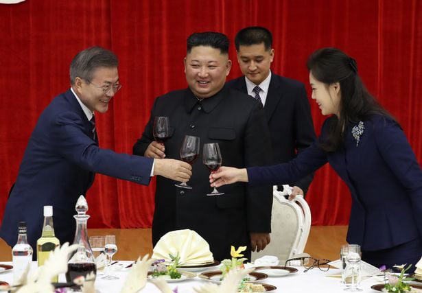 Hé lộ cuộc sống đầy bất ngờ của vợ Kim Jong-un - Ảnh 4.