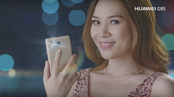 Ca sĩ Mỹ Tâm đại diện cho điện thoại Huawei và cái kết bất ngờ - Ảnh 4.
