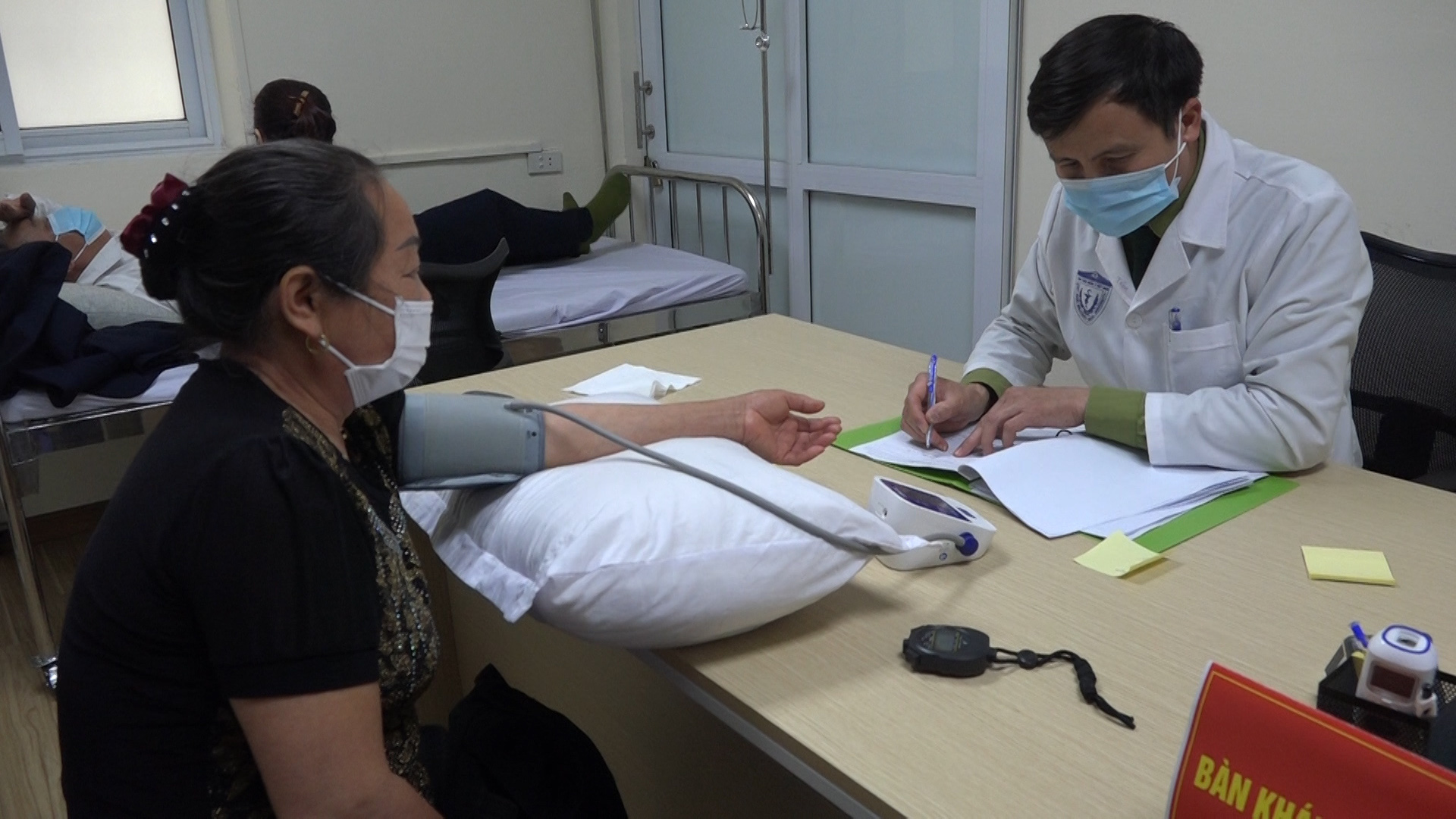 Việt Nam thử nghiệm lâm sàng vắc xin COVID-19 Nano Covax giai đoạn 2 - Ảnh 3.