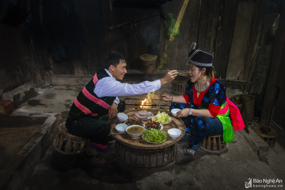 Nghệ An: Con đặc sản trông thì ghê nhưng ăn lại mê, thơm &quot;điếc mũi&quot; nơi Cổng trời Mường Lống - Ảnh 8.