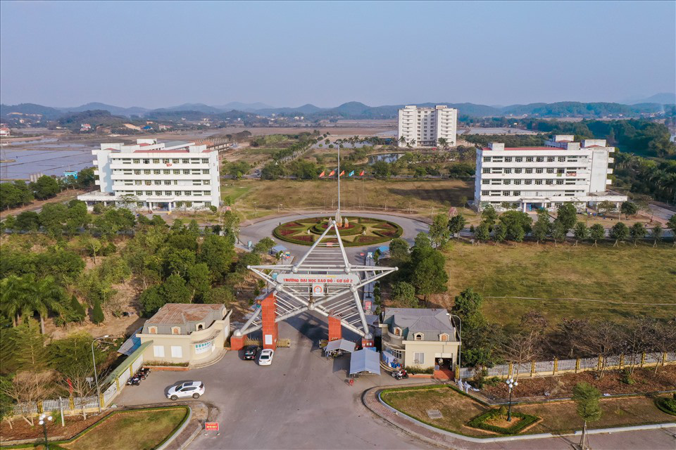 Hải Dương: Bệnh nhân Covid-19 giảm mạnh, Bệnh viện dã chiến số 1 ở TP. Chí Linh giải thể - Ảnh 2.