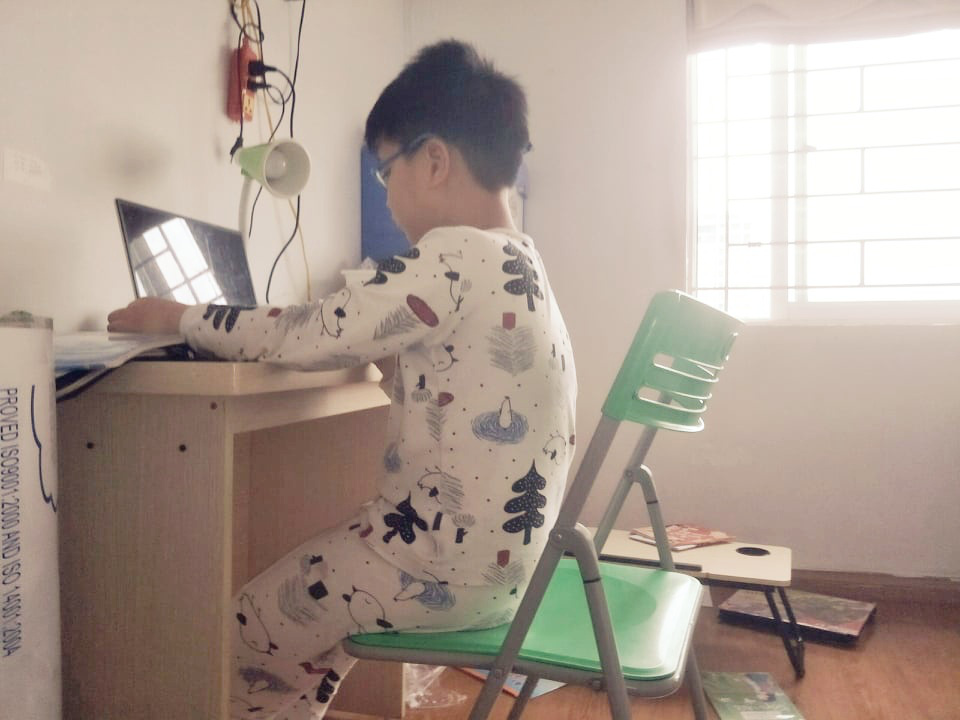 Phụ huynh vui sướng tuyên bố &quot;hướng đến ngày thoát khỏi chế độ bảo mẫu 24/7&quot; khi học sinh Hà Nội quay trở lại trường - Ảnh 6.