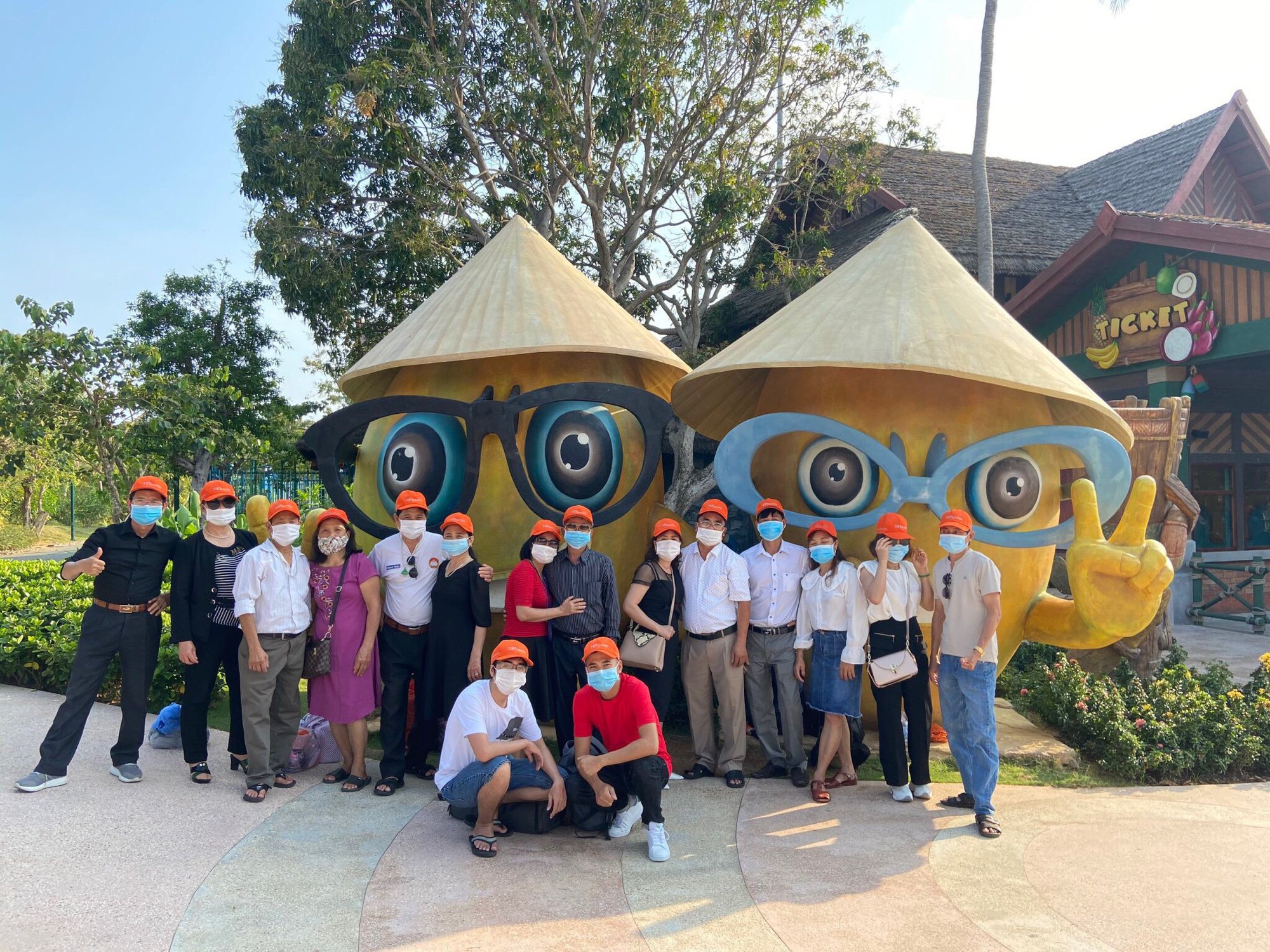 Khách đi tour trở lại, du lịch theo nhóm nhỏ sẽ lên ngôi - Ảnh 1. Khách đi tour trở lại, du lịch theo nhóm nhỏ sẽ lên ngôi - Ảnh 1.