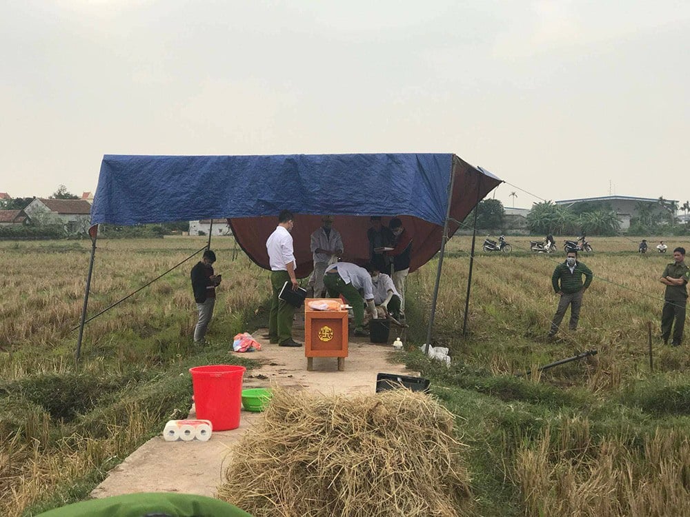 Tiết lộ hồ sơ kỳ án giết người, giấu xác dưới cống (1): Thi thể người phụ nữ bí ẩn - Ảnh 1.