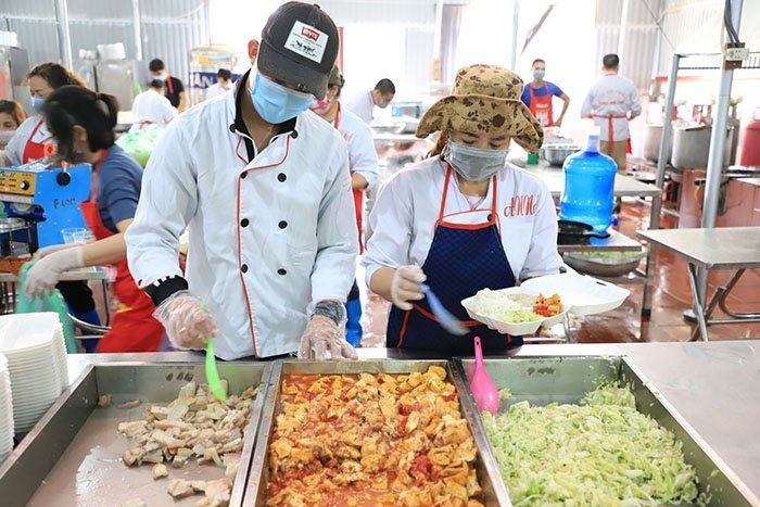 Phong tỏa Chí Linh: &quot;Đường về nhà là vào tim ta&quot; - Ảnh 6.